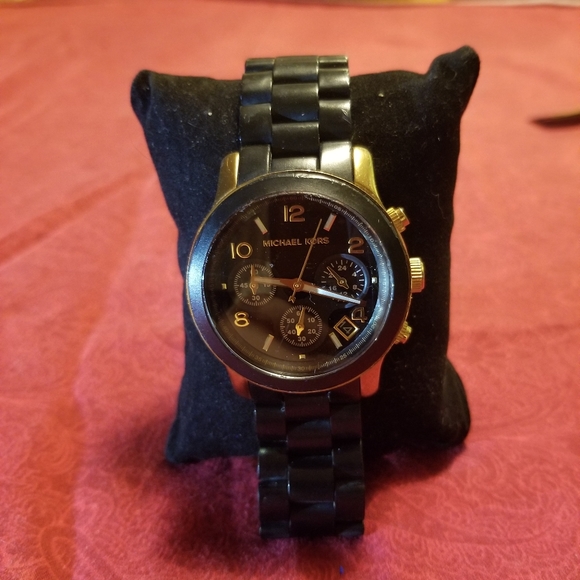 Authentic Michael Kors - Picture 6 of 16